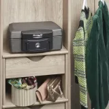 master-lock-small-security-chest-h0100eurhro