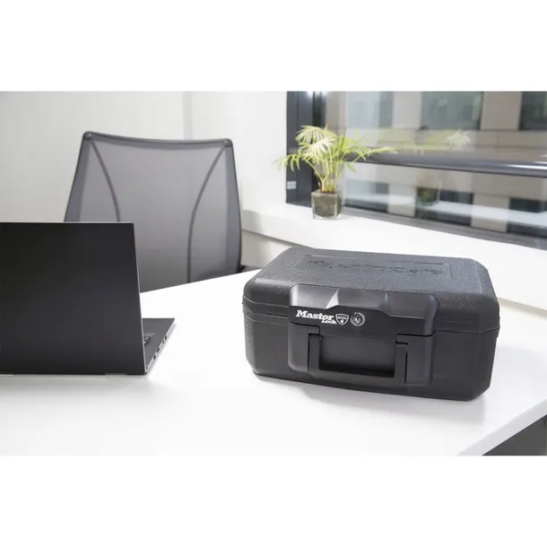 master-lock-small-security-chest-l1200