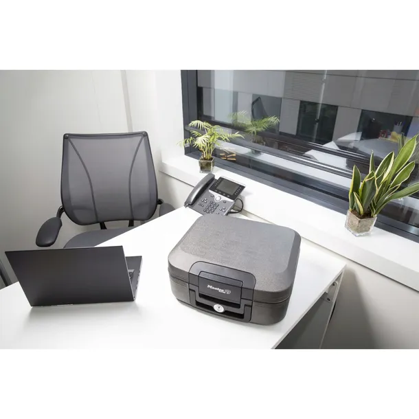 master-lock-fireproof-security-safe-lchw20101