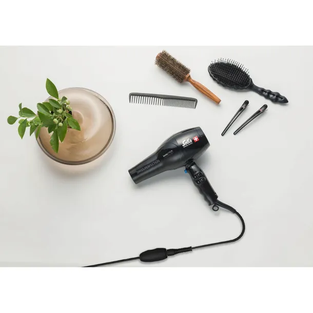 solis-swiss-perfection-360-ionic-pro-black