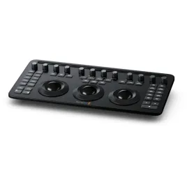 blackmagic-design-davinci-resolve-micro-color-panel-de