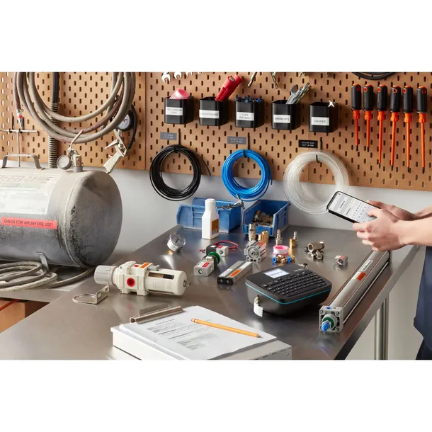 dymo-labelmanager-executive-640-cb