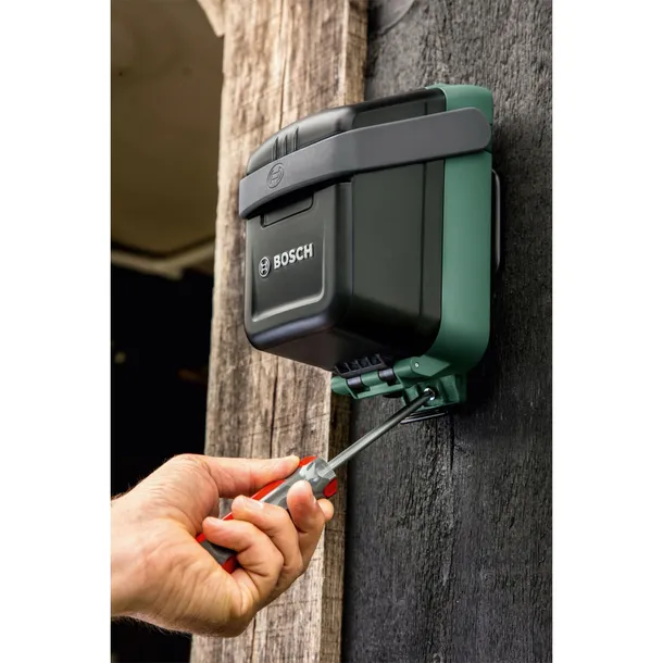 bosch-gardenpump-18v-2000-1x-25ah
