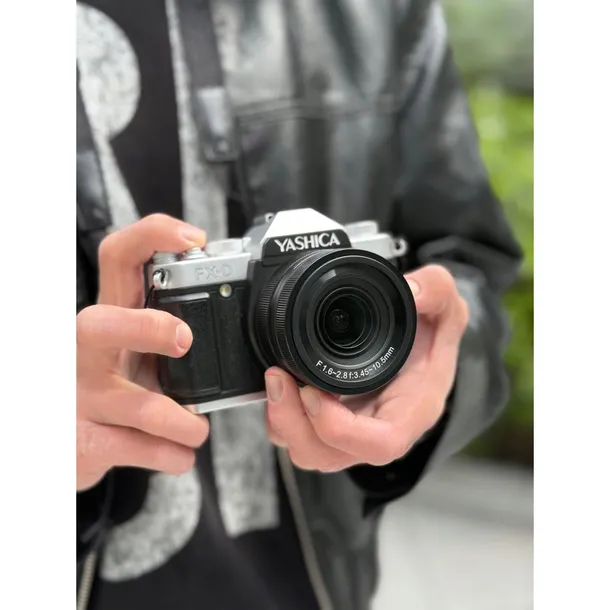 yashica-fx-d-100