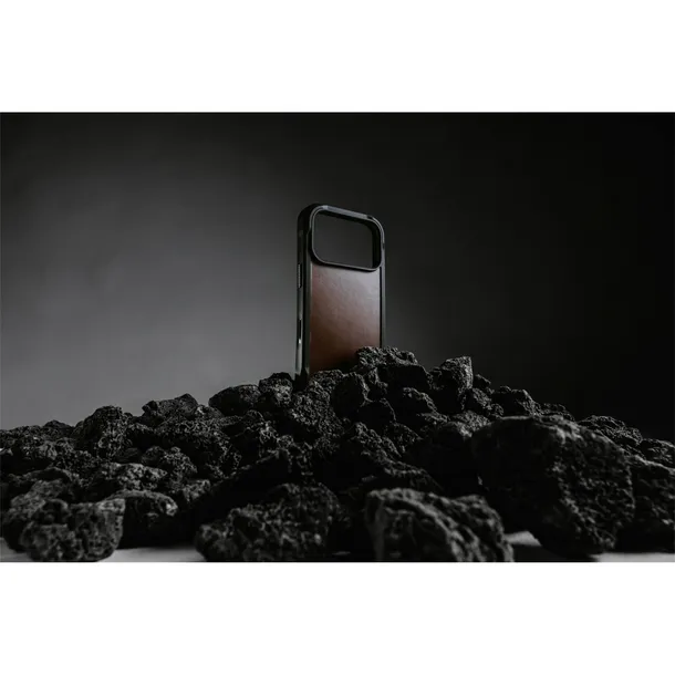nomad-rugged-leather-case-iphone-17-pro-max-rustic-brown-horween