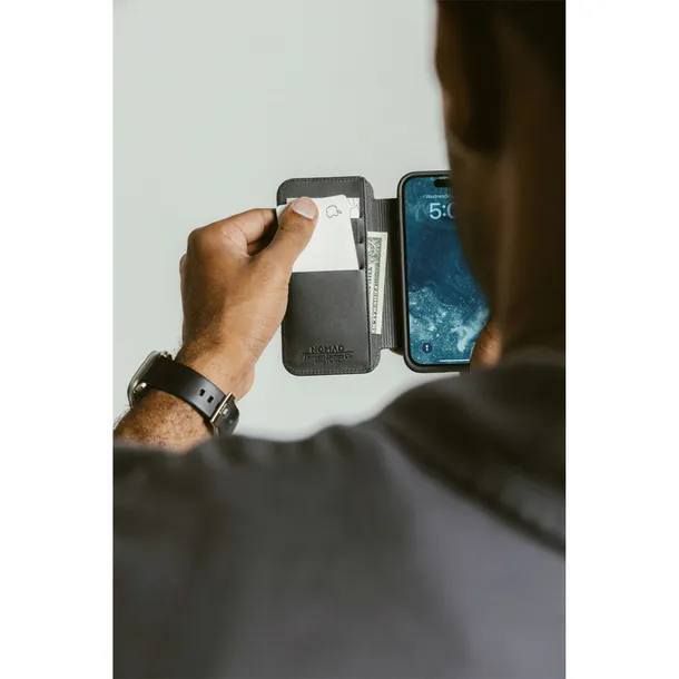 nomad-modern-leather-folio-iphone-16-pro-max-black