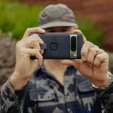 peak-design-mobile-etui-everyday-case-loop-google-pixel-8-pro-grafitowe