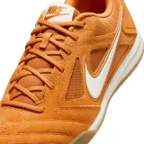 nike-gato-wysokosc-niskie