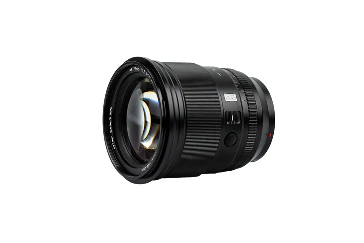 viltrox-af-75mm-f1-2-sony-e-pro