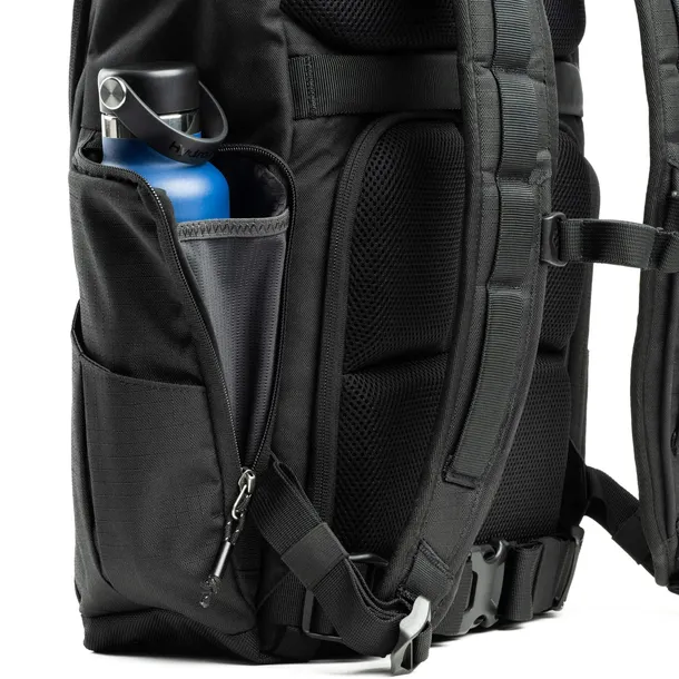 thinktank-focuspoint-30l-rolltop-golden