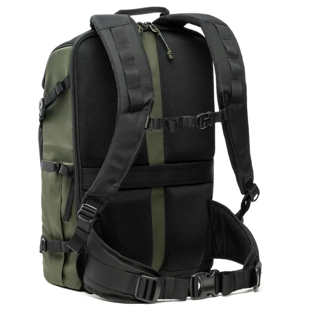 thinktank-darklight-25l-montane-green