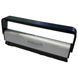 in-akustik-premium-carbon-fibre-brush-for-lps-004528001
