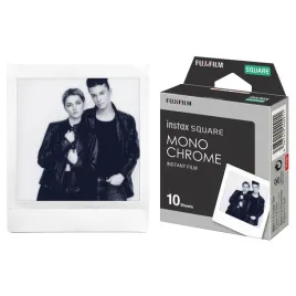 1-fujifilm-instax-square-film-monochrome