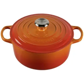 le-creuset-signature-brytfanna-okragly-24-cm-czerwona