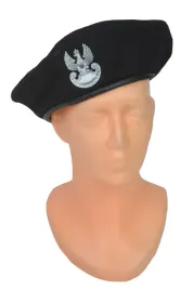 beret-wojskowy-czarny-418-mon-z-drukowanym-orlem-nowy-55