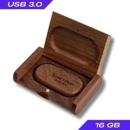 drewniany-pendrive-16gb-usb-2-0-w-pudelku-orzech