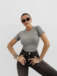 t-shirt-damski-olavoga-fioery-szary