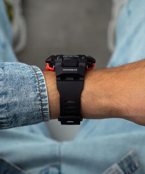 zegarek-casio-g-shock-g-squad-bluetooth-sync-step-tracker-marka-casio