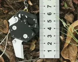 multitool-brelok-14-w-1-ostrze-srubokret-przecinak