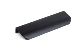 uchwyt-meblowy-czarny-krawedziowy-nakladany-na-front-128-mm
