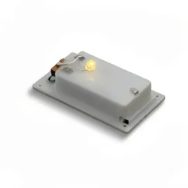 dioda-led-zasilana-bateryjnie-70x35x14-mm-dekoracyjna-10-szt