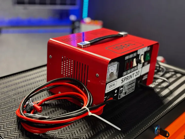 prostownik-sprint-20-12v-24v-model-052-375