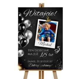 tablica-powitalna-ze-zdjeciem-ten-dzieciak-ma-juz-dekoracja-sali-na-urodzin