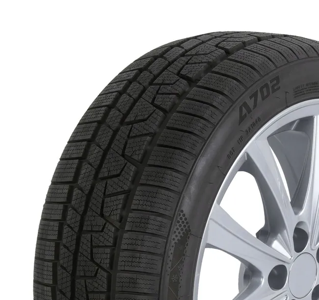 1x APLUS 215/45R18 93V A702 XL zimowe 2025 r