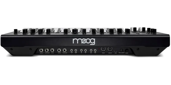 moog-messenger-syntezator-analogowy-stan-nowy-rodzaj-syntezator