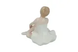 figurka-mala-baletnica-material-wykonania-porcelana