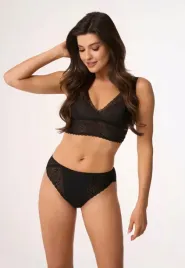 klasyczne-czarne-figi-damskie-z-koronka-bbl-200