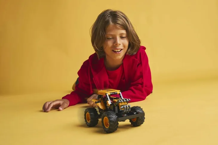 lego-technic-monster-jamtm-digatrontm