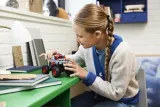 lego-technic-monster-jamtm-thunderroarustm-z-napedem-typu-pull-back