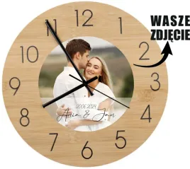bambusowy-zegar-scienny-z-nadrukiem-uv-prezent-dla-zony-meza-ze-zdjeciem
