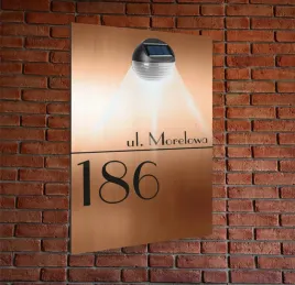 miedziana-tabliczka-adresowa-aluminiowa-numer-domu-lampka-led-pionowa-40x30