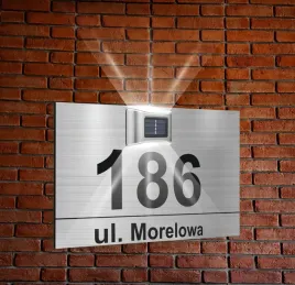 srebrna-tabliczka-adresowa-lampka-nierdzewna-numer-domu-dibond-40x30