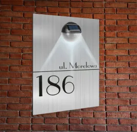 tabliczka-adresowa-oswietlona-led-pionowa-numer-domu-30x20-aluminiowa
