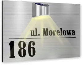 tabliczka-adresowa-tablica-srebrna-numer-posesji-domu-30x20-lampka-solarna