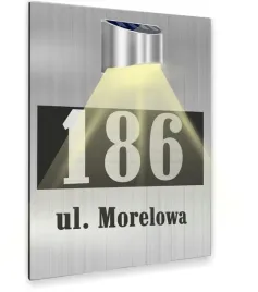 tabliczka-adresowa-dibond-srebrny-numer-posesji-30x20-cm-lampka-solarna
