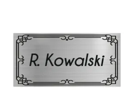 tabliczka-nierdzewna-laminat-grawer-z-twoim-nazwiskiem-na-drzwi-15x5-cm