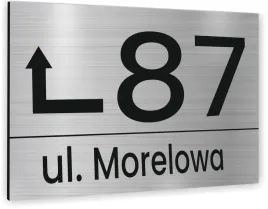 tabliczka-adresowa-na-dom-numer-domu-ze-strzalka