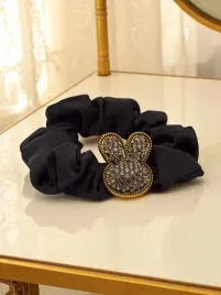 royalfashion-gumka-do-wlosow-z-ozdobnym-kroliczkiem-satin-bunny-29fq-32-czarne