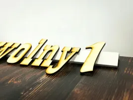litery-cyfry-napisy-logo-3d-drewniane-10-cm-dowolny-napis