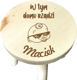 taborecik-stolek-krzeselko-drewniane-dla-dziecka-grawer-prezent-imie