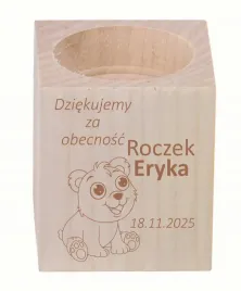 grawerowany-swiecznik-drewniany-podziekowania-na-roczek-z-imieniem-data