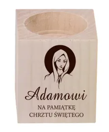 swiecznik-drewniany-z-grawerem-pamiatka-chrztu-swietego-z-dedykacja