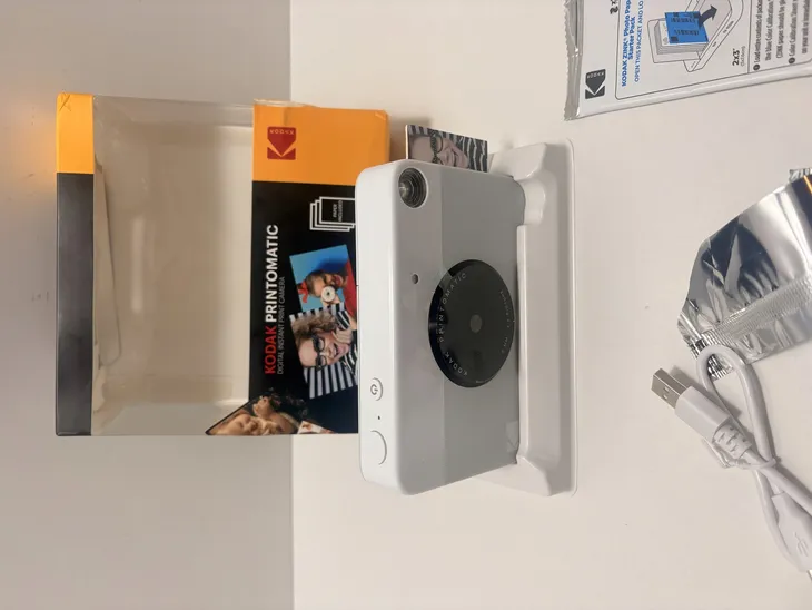 aparat-kodak-printomatic-szary-kolor-szary