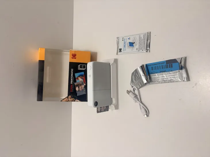 aparat-kodak-printomatic-szary-funkcje-samowyzwalacz