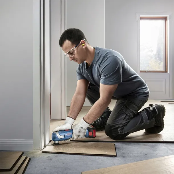 bosch-gop-18v-34-cordless-multi-cutter
