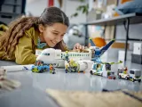 lego-city-samolot-pasazerski